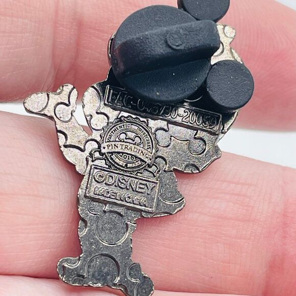 Disney Parks Mystery Pack Cutie Series Peter Pan Authentic Pin - Picture 3 of 4